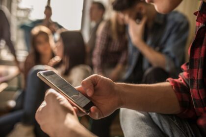 Meta refuerza seguridad en Instagram para adolescentes