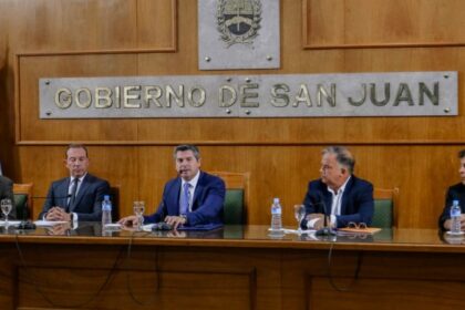 San Juan: Orrego anuncia megaobra hospitalaria de $12.500 millones.