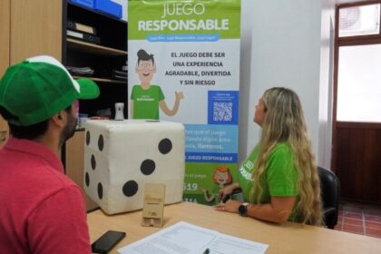 Caja de Acción Social alerta sobre la ludopatía: ¿Cómo detectarla? Juego responsable: Señales que podrían indicar un problema ¿Sos jugador social o patológico? Claves para identificar riesgos Adicción al juego: La Caja de Acción Social despliega su programa Ludopatía en San Juan: Indicadores y ayuda profesional disponible