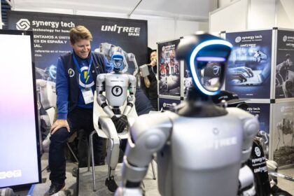 Robots toman MWC: ¿Accidente o el futuro en acción?