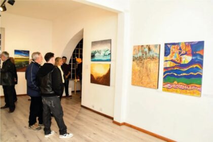 Chalet Cantoni: Arte, vino y talento sanjuanino en una muestra imperdible