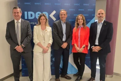 El Círculo Rojo dice: apoya a Milei, pero exige reglas que duren 20 años