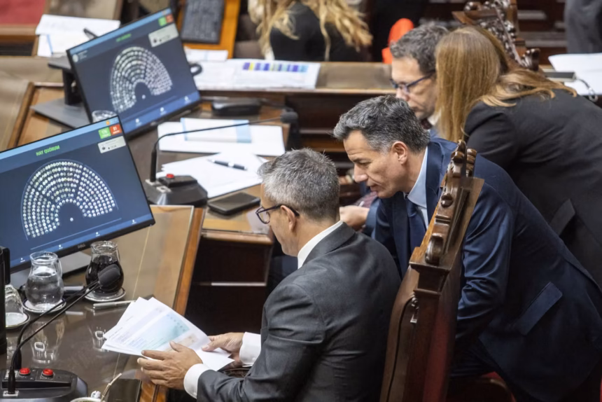 Ley de Tierras: LLA obtuvo 34 firmas para restituirla y preservar el DNU 70/23
