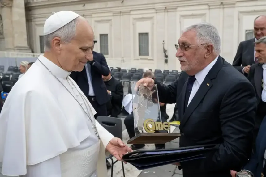 Las pymes argentinas llegaron hasta el Vaticano: el preocupante informe que recibió el papa León XIV