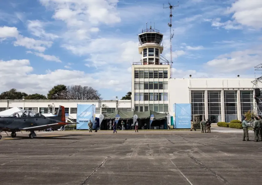 Buenos Aires: Encontraron muerto a un militar de 20 años en la Base Aérea de Morón