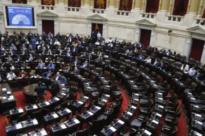 Diputados devolvió a comisión los proyectos sobre deudas familiares por 121 votos a 117
