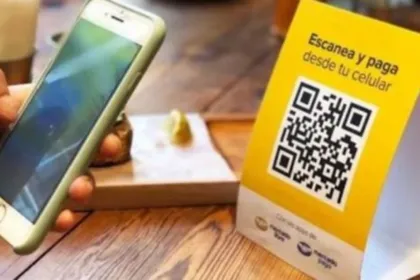 La Plata: Denuncian a una cajera por presuntos desvíos de hasta $400.000 diarios con un QR