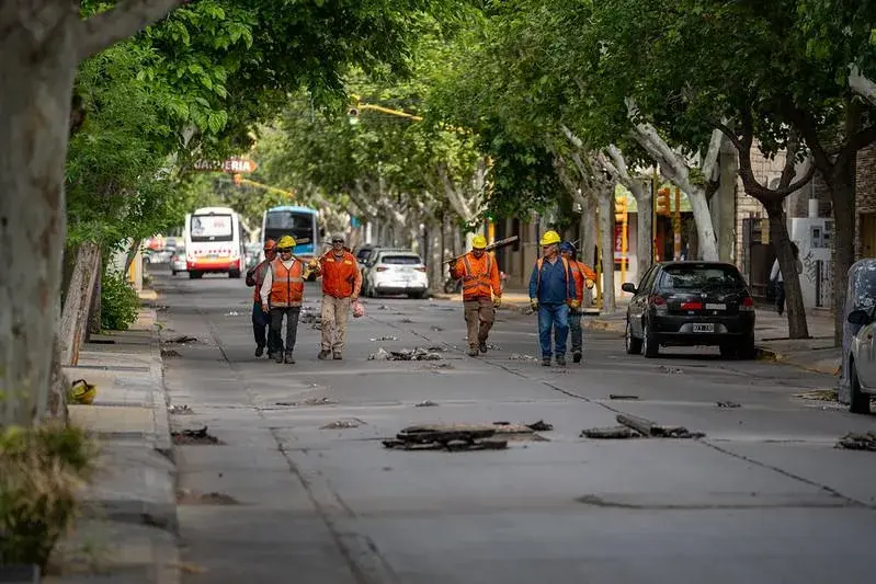 San Juan Capital mantiene las obras sobre calle Santa Fe y registra un 81% de avance del pavimento