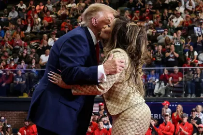 Trump elogió el cuerpo de Nicki Minaj durante un acto de campaña en Michigan