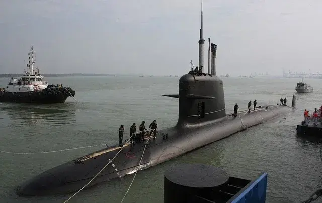 Submarinos y fragatas: el Gobierno prevé gestionar créditos por US$ 3.500 millones