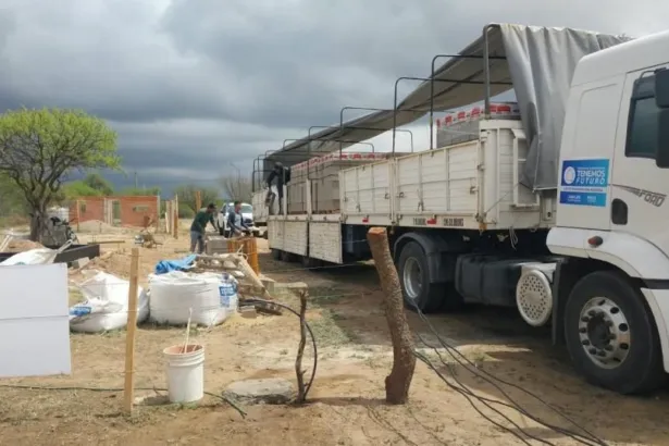 San Luis avanza con viviendas: entregan materiales de construcción en más de 32 localidades