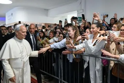 Último momento en el Vaticano: León XIV fue operado con éxito