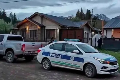 La casa del horror en Esquel: un bioquímico fue detenido y rescataron a una mujer y tres niños