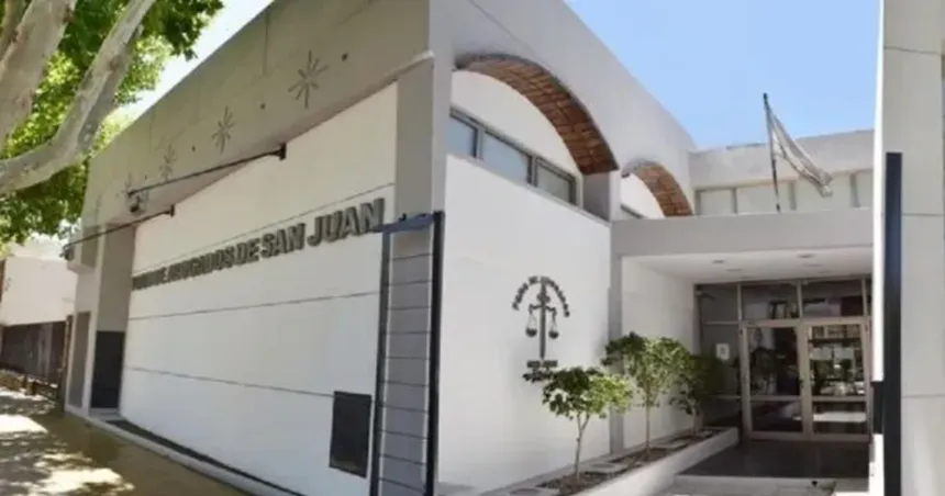 Fachada del Colegio de Abogados de San Juan.