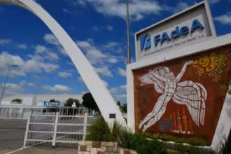 FAdeA cumple 99 años entre deudas, incertidumbre financiera y una apuesta clave por exportar el avión Pampa