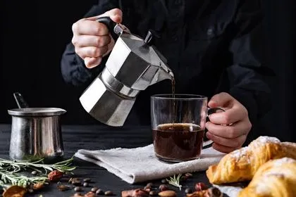 Tomar café todos los días: qué beneficios encontró la ciencia y cuál es la cantidad recomendada