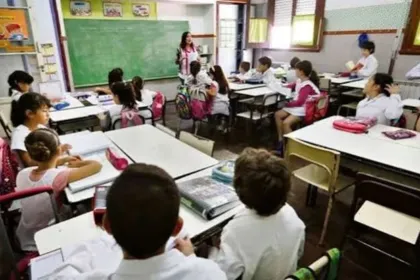 San Juan destina más horas a Matemática que el promedio nacional, pero surge una polémica por su distribución