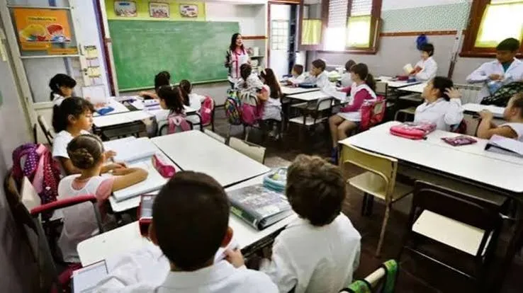 San Juan destina más horas a Matemática que el promedio nacional, pero surge una polémica por su distribución