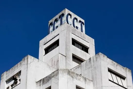 Menem lo hizo, Milei lo repite: la CGT queda atrapada entre el Gobierno y el peronismo
