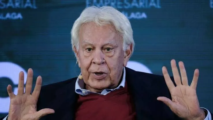 Fuertes declaraciones contra Milei en España: lo llamaron “tarado” y Ayuso salió a defenderlo