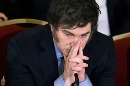 Nunca estuvimos bien, pero ahora tampoco: Milei enfrenta una de las peores caídas económicas en 30 años