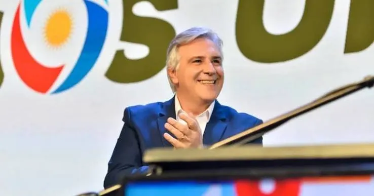 Madrugada de tensión en Diputados: Milei frenó el alivio a deudores con las abstenciones de Córdoba