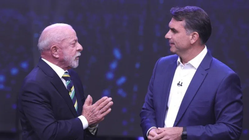 Lula juega sus últimos cartuchos contra Bolsonaro: abrió sus cuentas y lanzó un desafío antes del balotaje