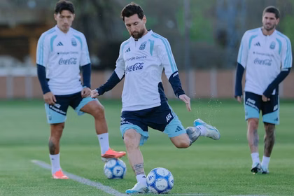 Messi deja la Selección y estos son los números que explican por qué marcó una época