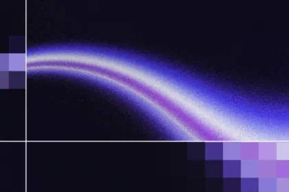 Formas geométricas violetas y una franja luminosa sobre fondo oscuro.