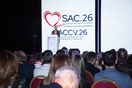El ministro de Salud, Mario Lugones, presenta el Plan Nacional de Salud Vascular en el Congreso Argentino de Cardiología.