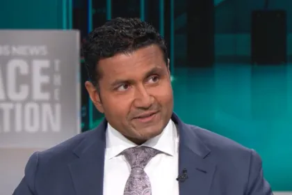 Shyam Sankar, director de tecnología de Palantir, durante la entrevista en Face the Nation.